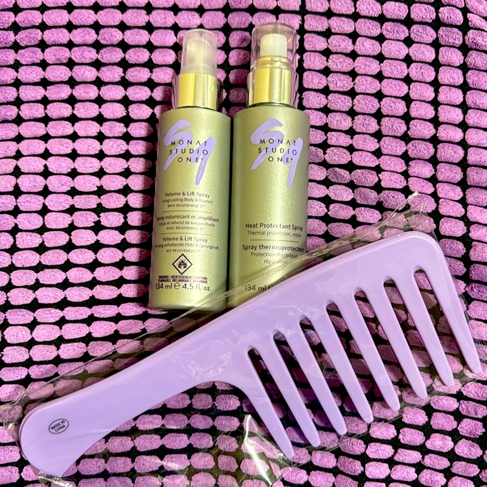 Monat Volume  & Lift Spray and Heat Protectant Spray